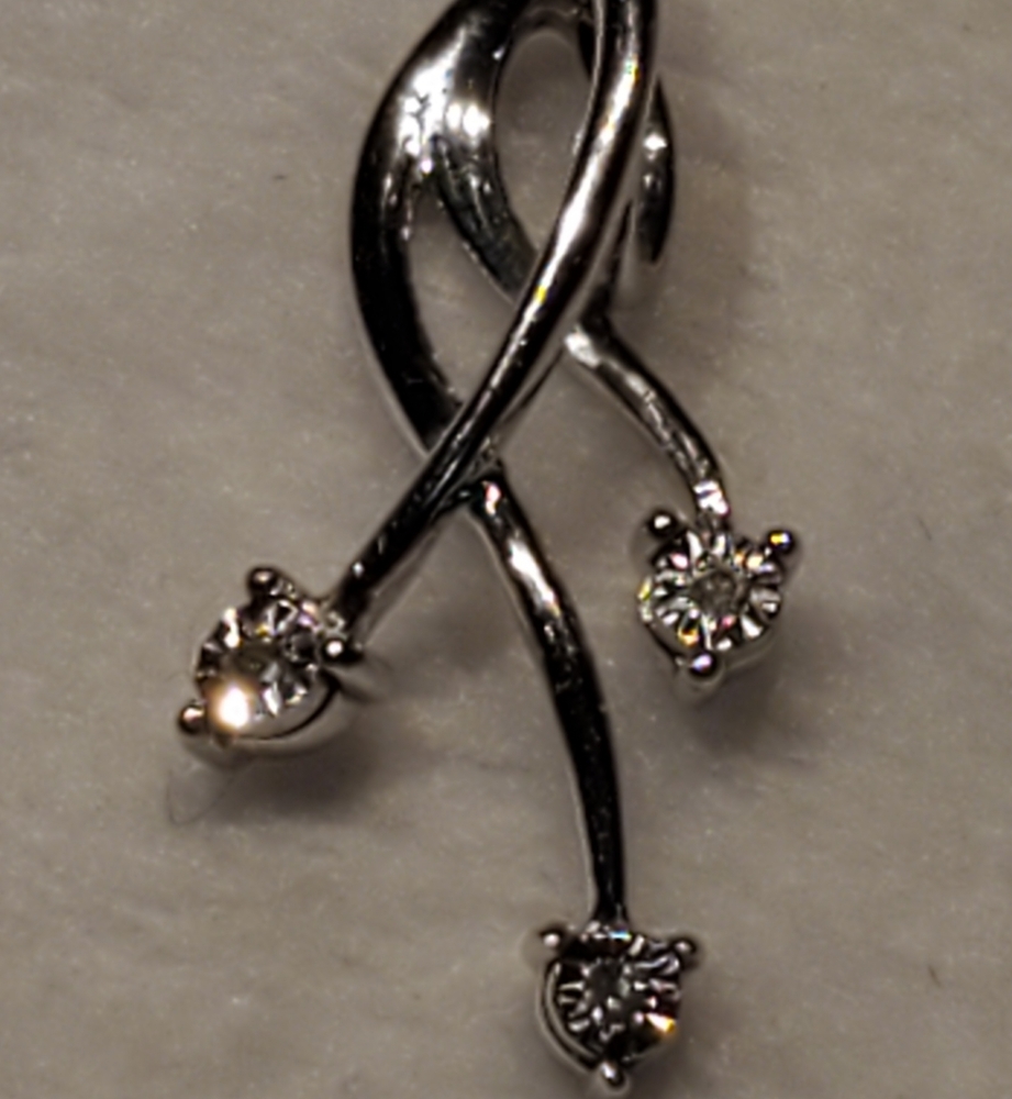 10k NWT hanging garden diamond necklace